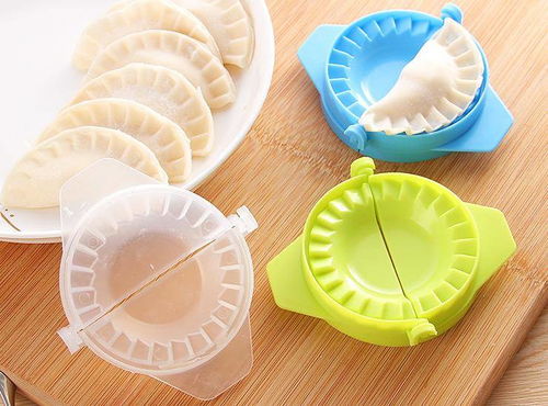 創(chuàng)意廚房助手 義烏小商品中的實(shí)用餃子模具
